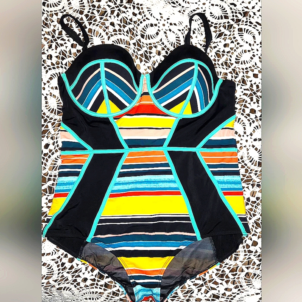 Torrid Swimsuit- Size 2* Multi-color, Slimming NWoT Smooth|lift|support|comfort